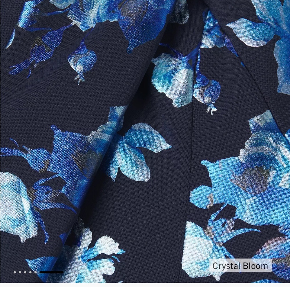 Black Halo metallic floral gown - Picture 4 of 8